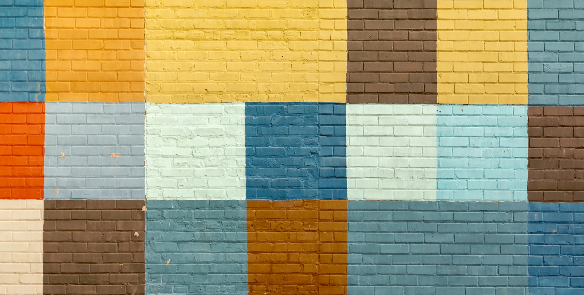 DULUX <br /> SUMMER PRINT AND <br /> EDM PROMOTION